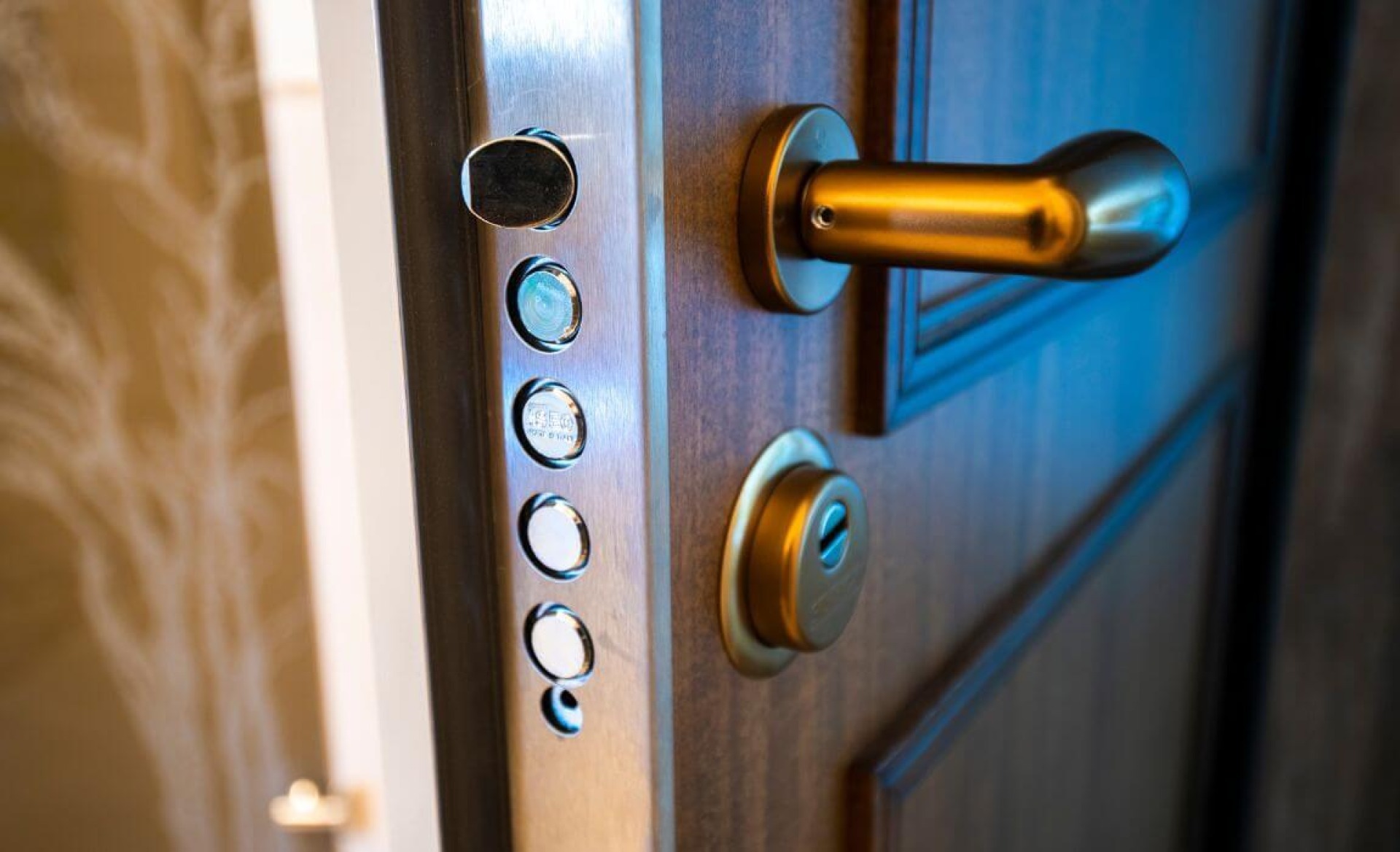 maiser-serramenti-biella-come-scegliere-la-porta-blindata-ideale-silvelox